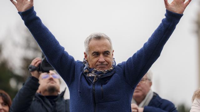 Călin Georgescu interdit de se présenter en Roumanie : un euro-coup d'État à la soviétique